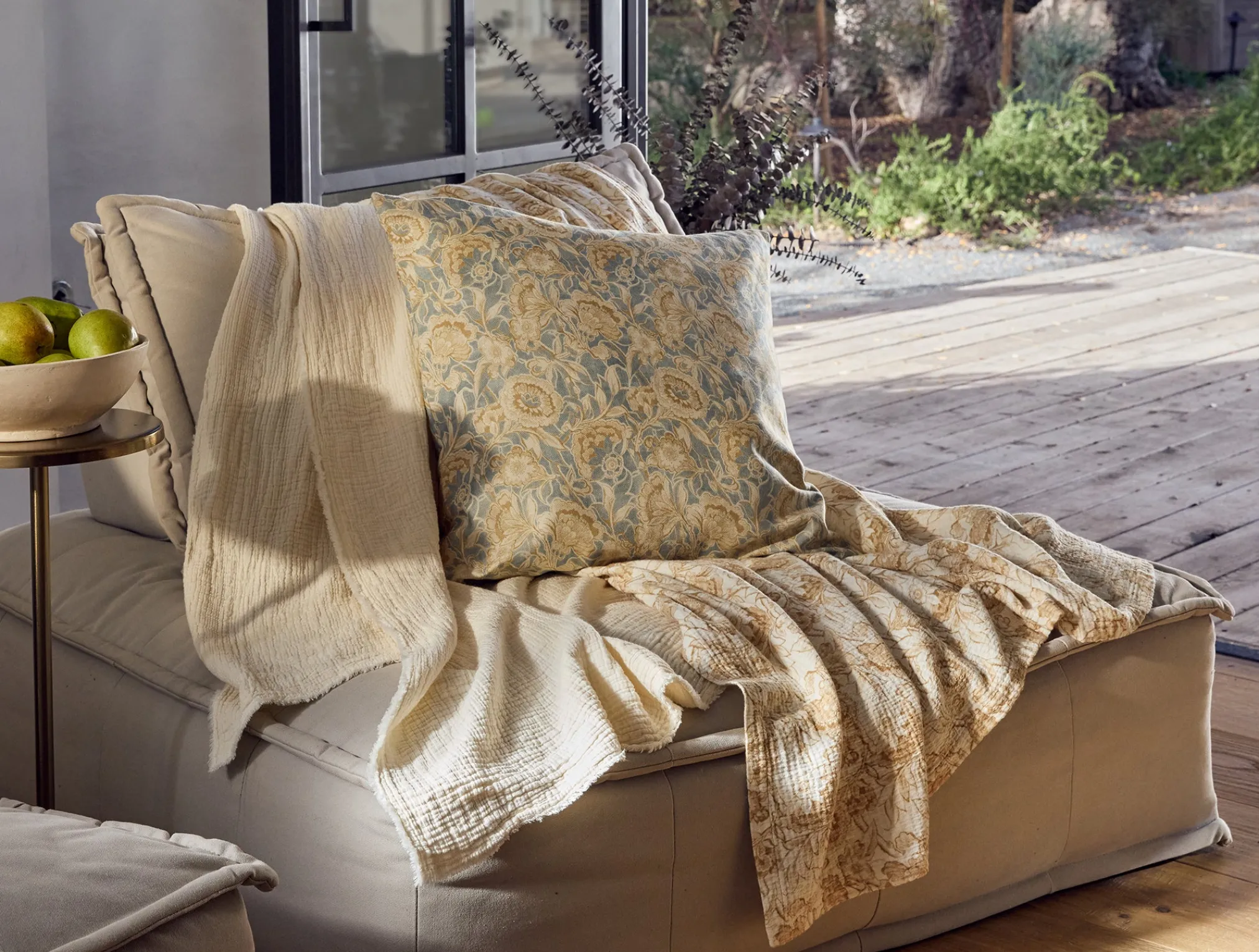 Coyuchi Balboa Organic Print Decorative Pillow Cover< Decorative Pillows