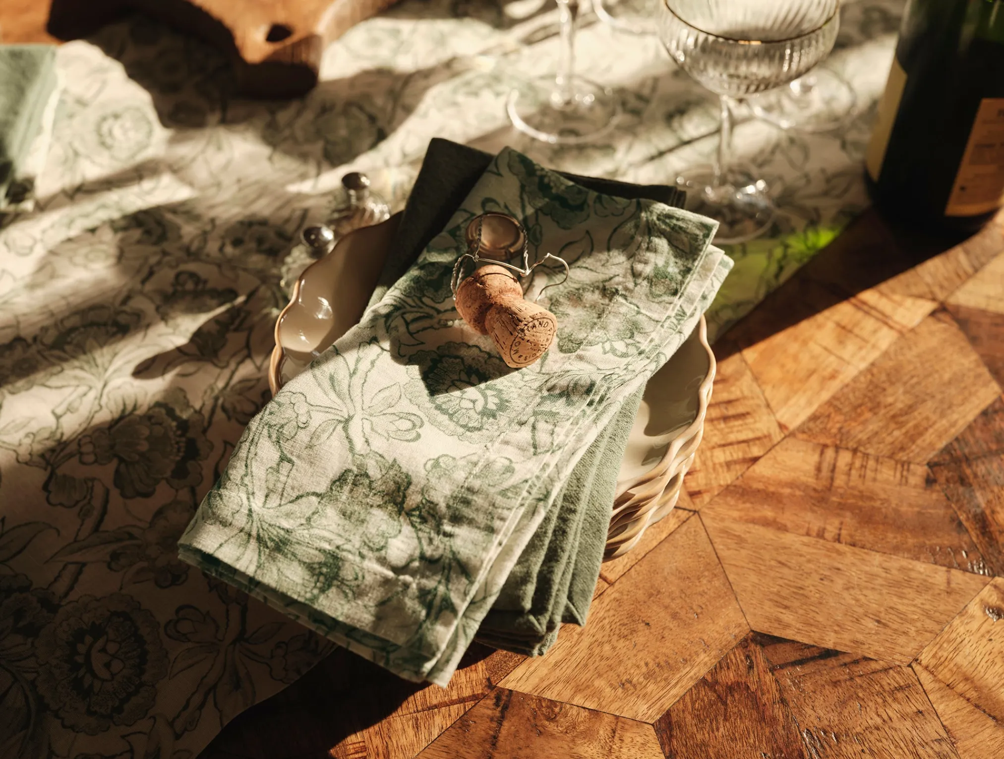 Coyuchi Balboa Print Runner< Dining