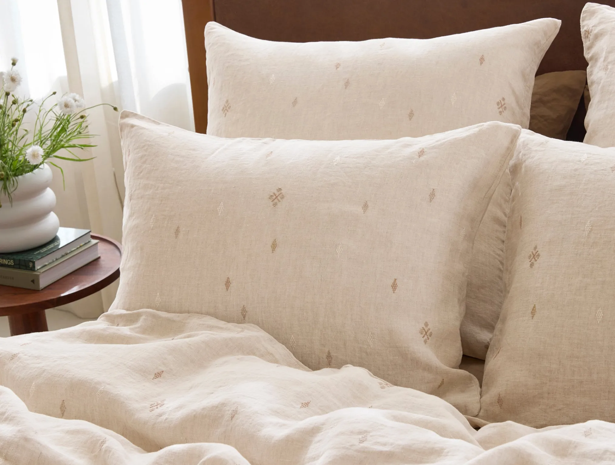 Coyuchi Cambria Embroidered Organic Linen Sham< Pillow Shams