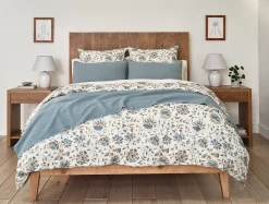 Coyuchi Cascade Organic Matelasse Blanket< Bed Blankets