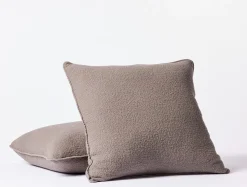 Coyuchi Cascade Organic Matelasse Blanket< Bed Blankets