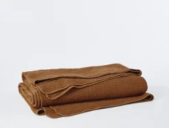 Coyuchi Cascade Organic Matelasse Blanket< Bed Blankets
