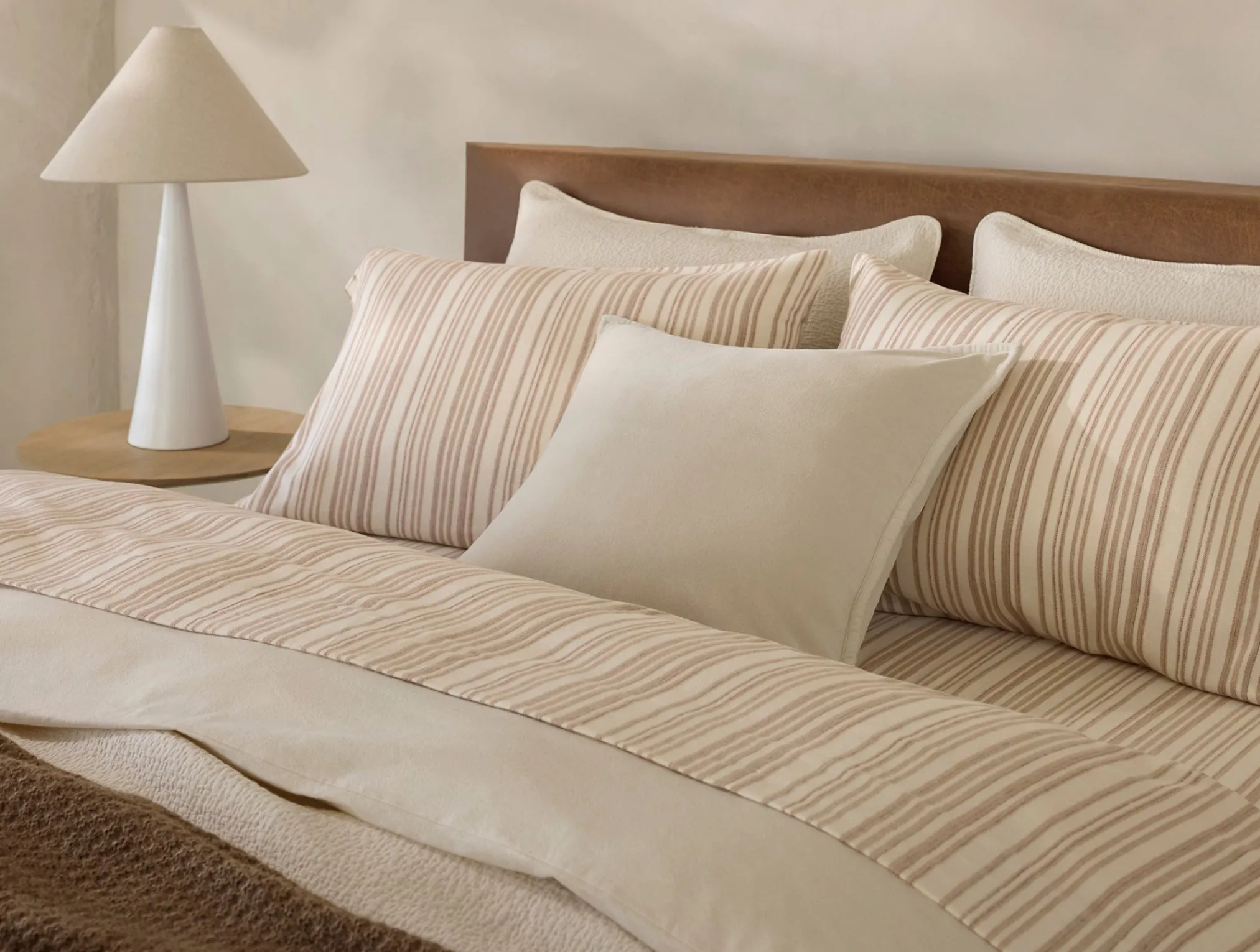 Coyuchi Cloud Brushed™ Organic Flannel Sheet Set< Flannel|Sheet Sets