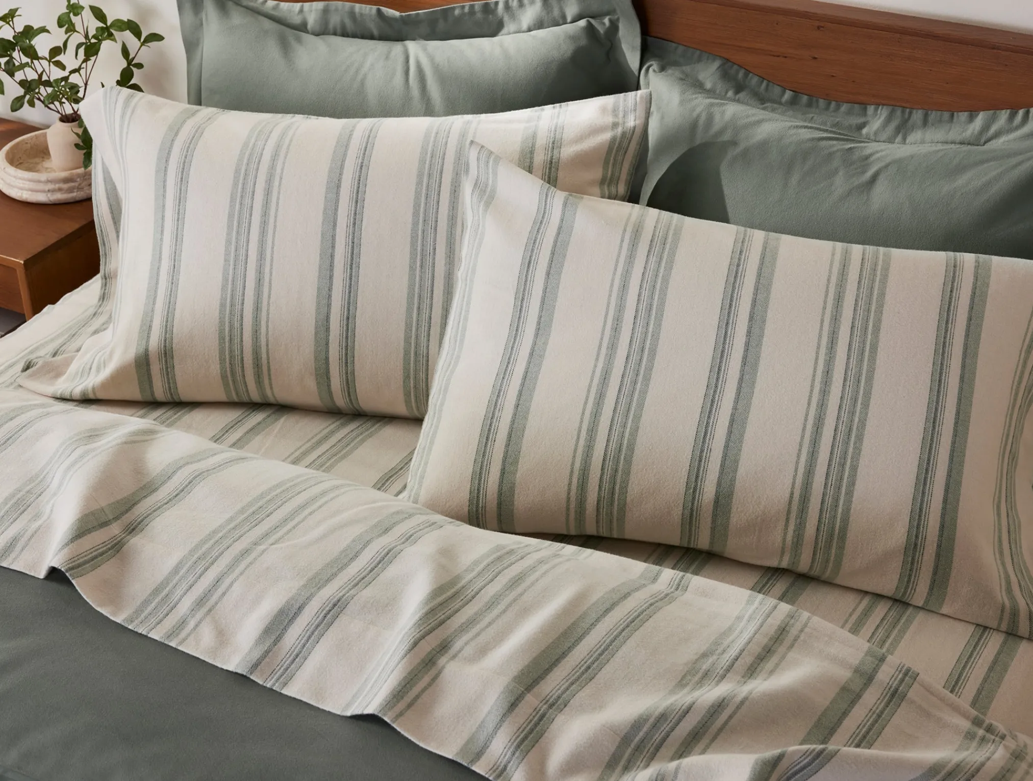 Coyuchi Cloud Brushed™ Organic Flannel Sheet Set< Flannel|Sheet Sets