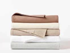 Coyuchi Cloud Brushed™ Organic Flannel Fitted Sheet< Fitted Sheets|Fitted Sheets