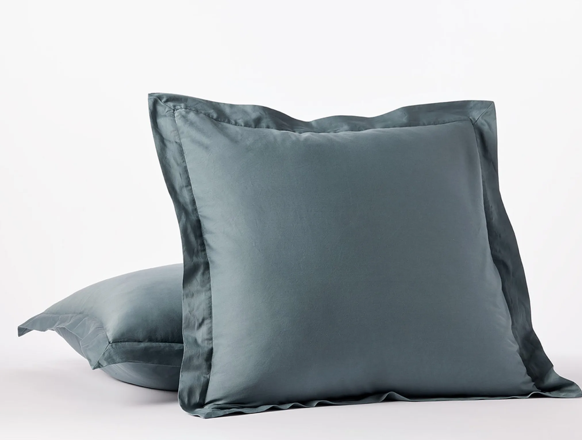 Coyuchi Cloud Soft Organic Sateen Duvet Set< Duvet Covers + Sets