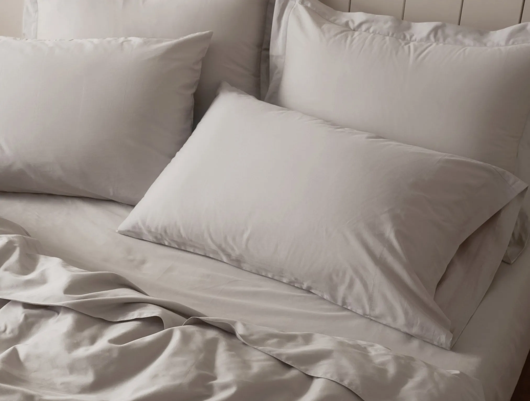 Coyuchi Cloud Soft Organic Sateen Minimalist Bed Bundle< Sateen