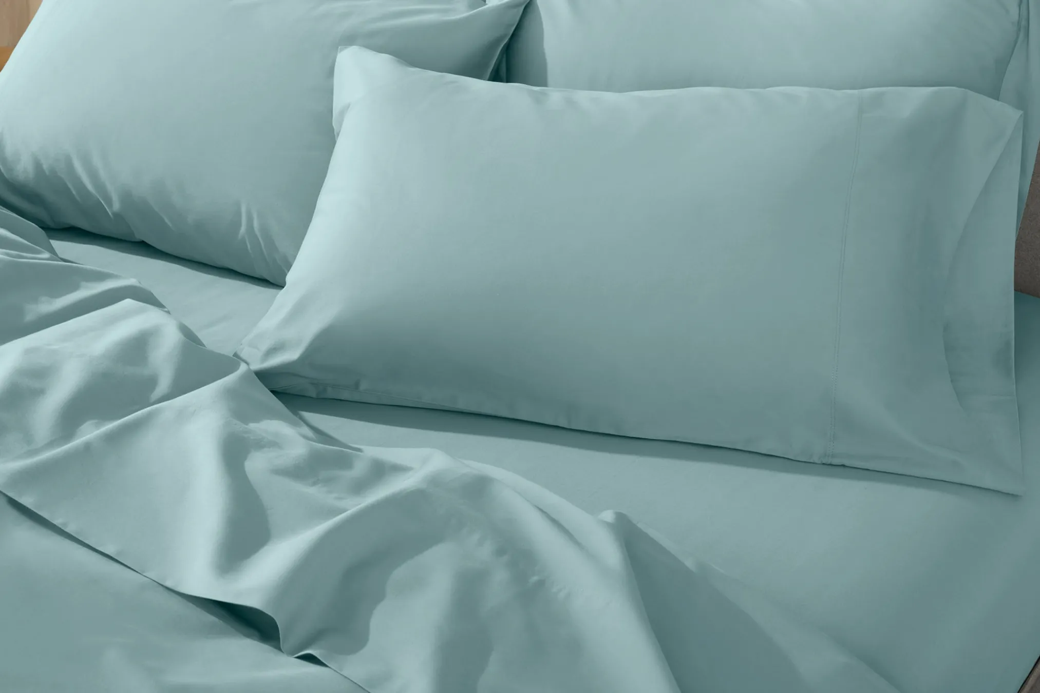 Coyuchi Cloud Soft Organic Sateen Minimalist Bed Bundle< Sateen
