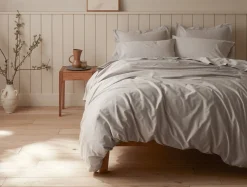 Coyuchi Cloud Soft Organic Sateen Fitted Sheet< Fitted Sheets|Fitted Sheets