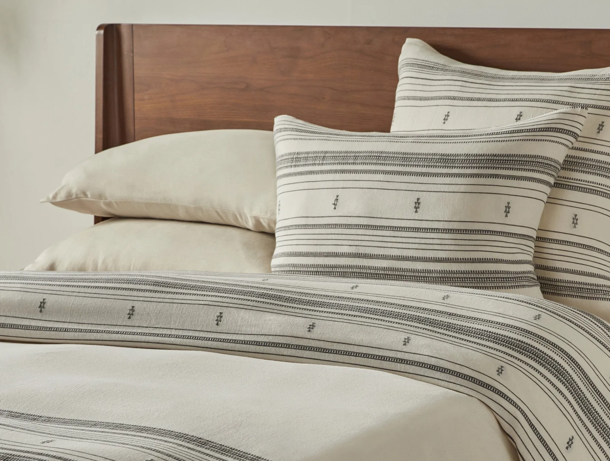 Coyuchi + Rejuvenation Inyo Organic Dobby Sham< Pillow Shams