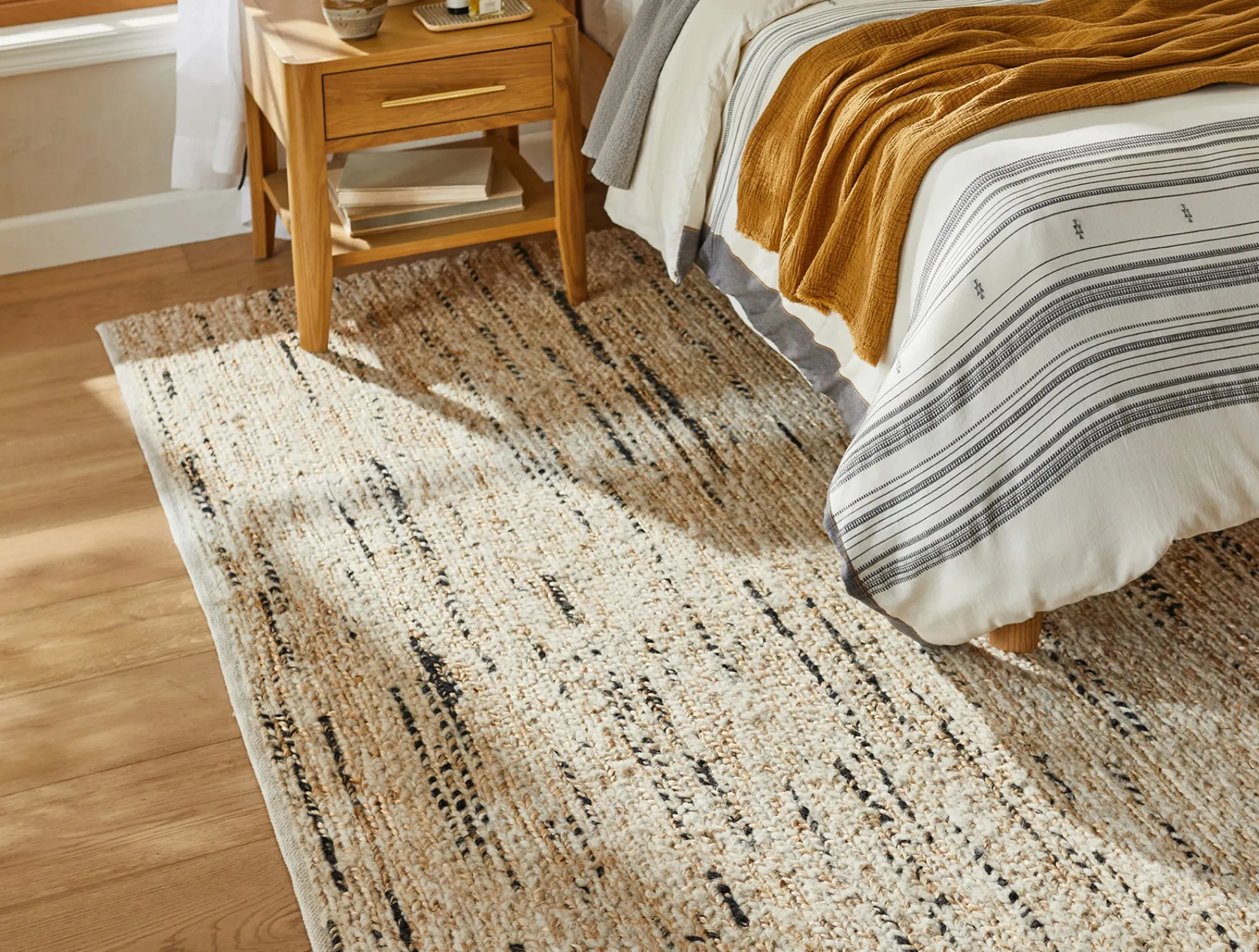 Coyuchi + Rejuvenation Kaden Braided Flatweave Wool Jute Rug< Rugs