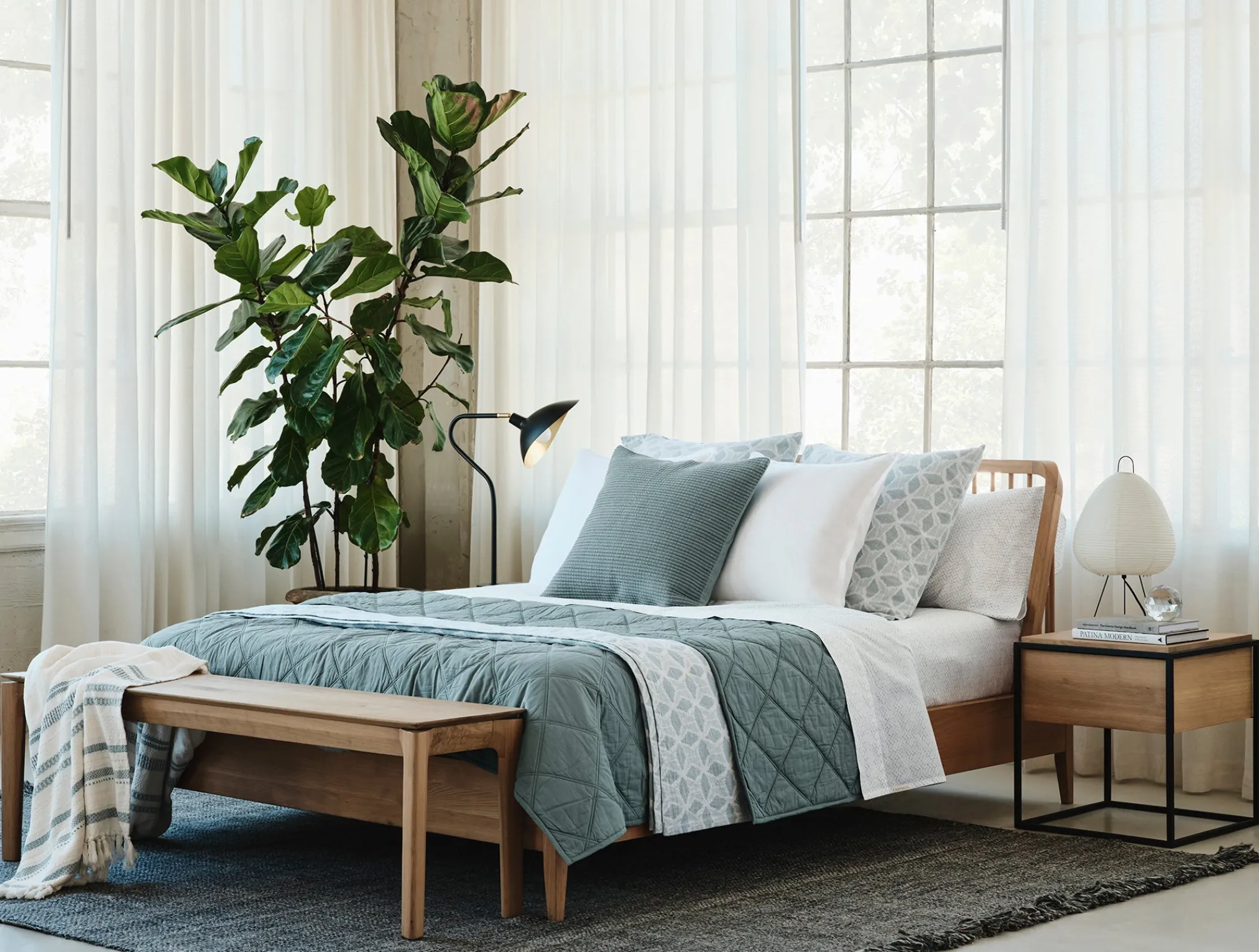 Coyuchi Diamond-Stitched Organic Cotton Comforter< Quilts + Comforters|Quilts + Comforters