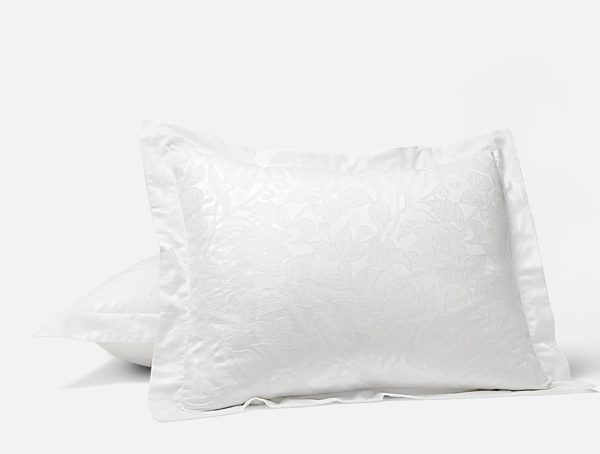Coyuchi Heritage Organic Percale Jacquard Sham< Pillow Shams