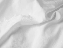 Coyuchi Heritage Organic Percale Jacquard Duvet Set< Duvet Covers + Sets