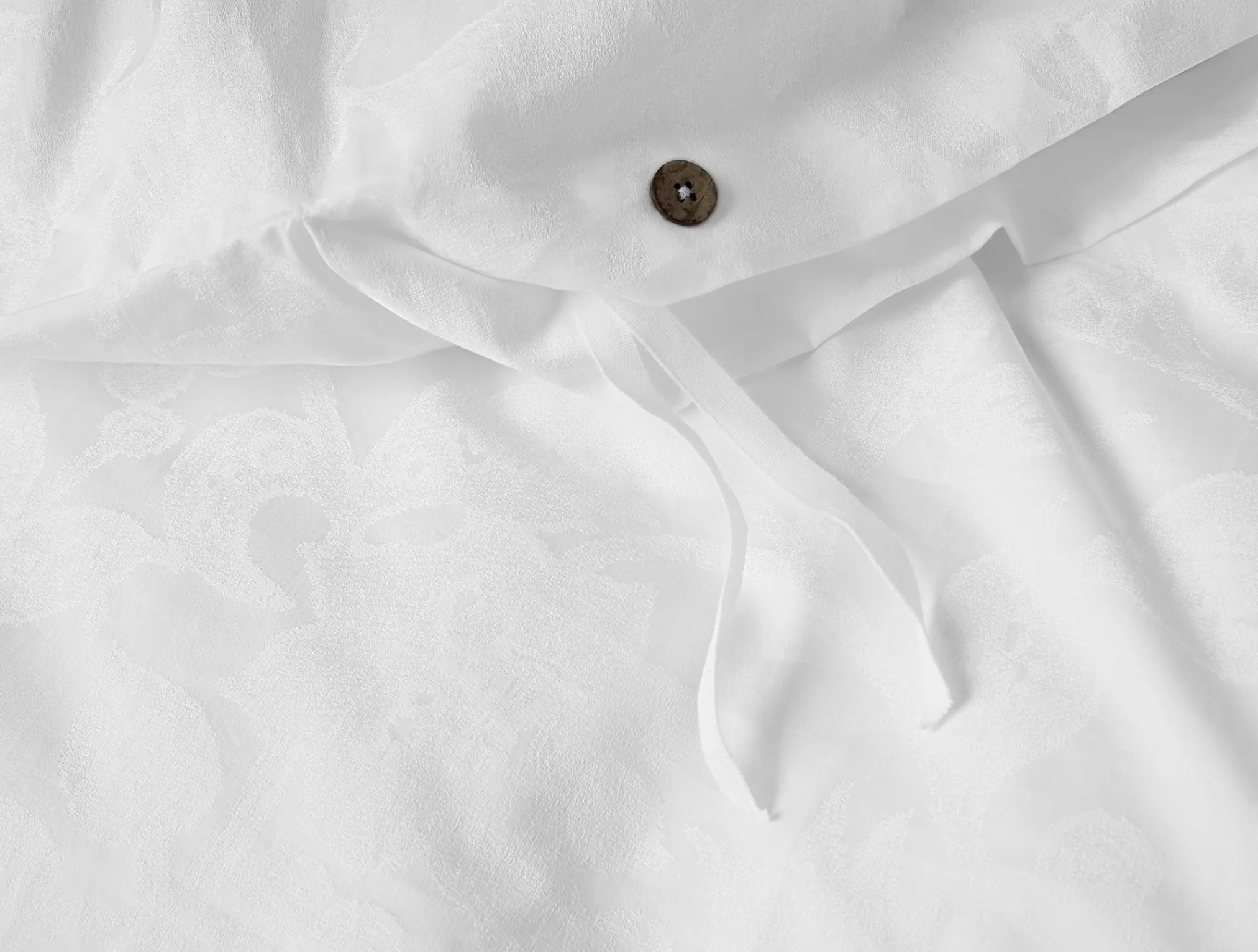 Coyuchi Heritage Organic Percale Jacquard Duvet Set< Duvet Covers + Sets