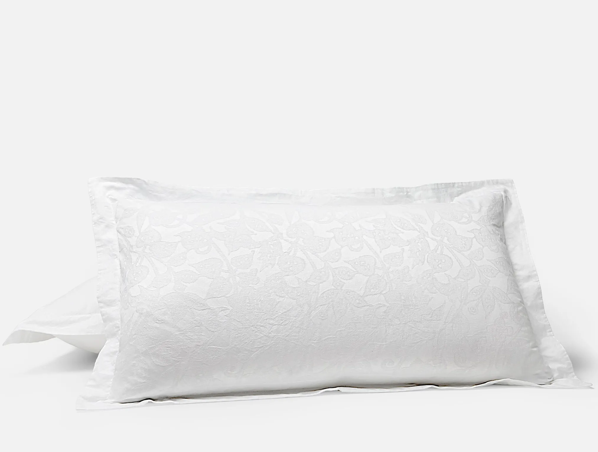 Coyuchi Heritage Organic Percale Jacquard Duvet Set< Duvet Covers + Sets