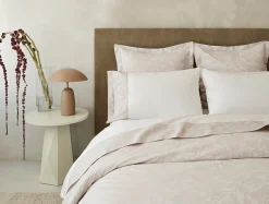 Coyuchi Heritage Organic Percale Jacquard Border Flat Sheet< Percale