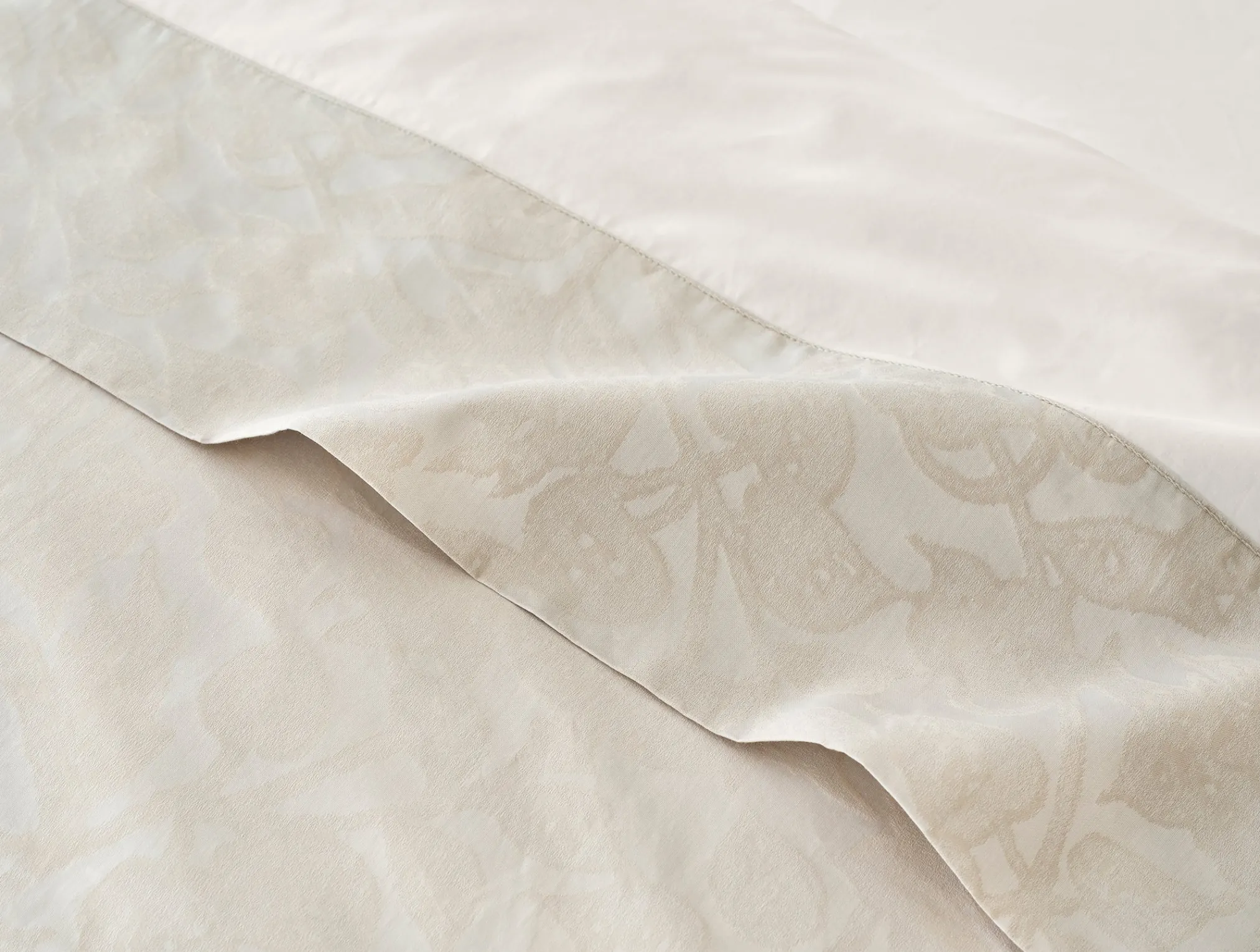 Coyuchi Heritage Organic Percale Jacquard Border Flat Sheet< Percale