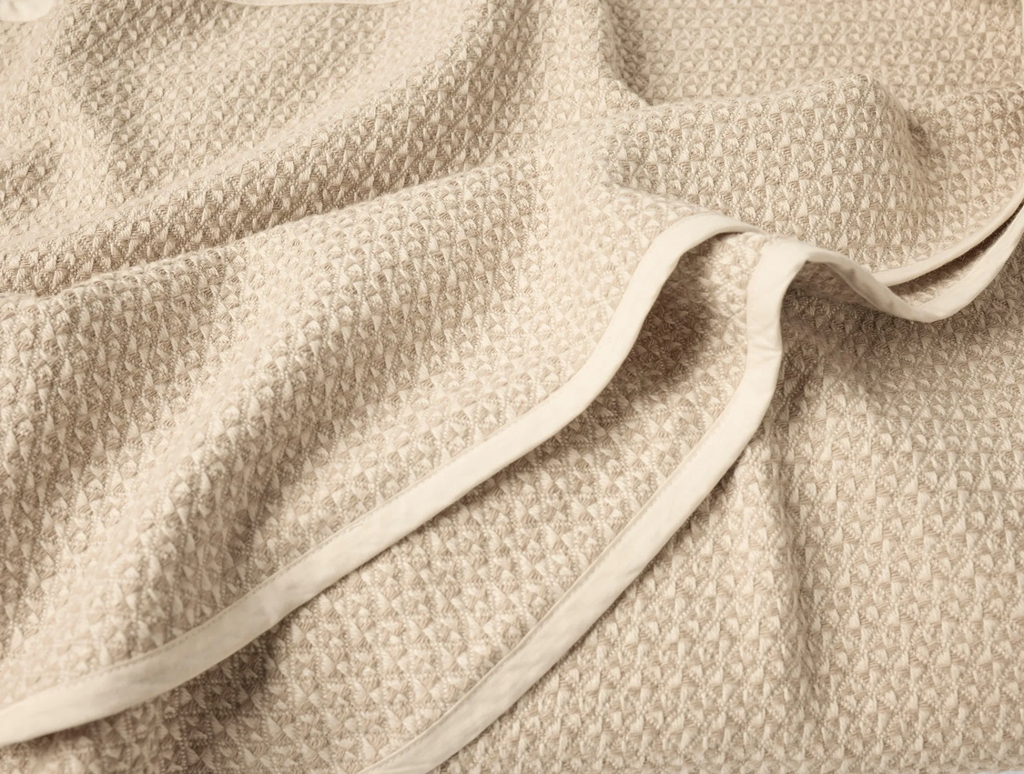 Coyuchi Honeycomb Organic Blanket< Bed Blankets