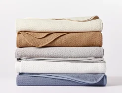 Coyuchi Honeycomb Organic Blanket< Bed Blankets