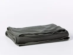 Coyuchi Honeycomb Organic Blanket< Bed Blankets
