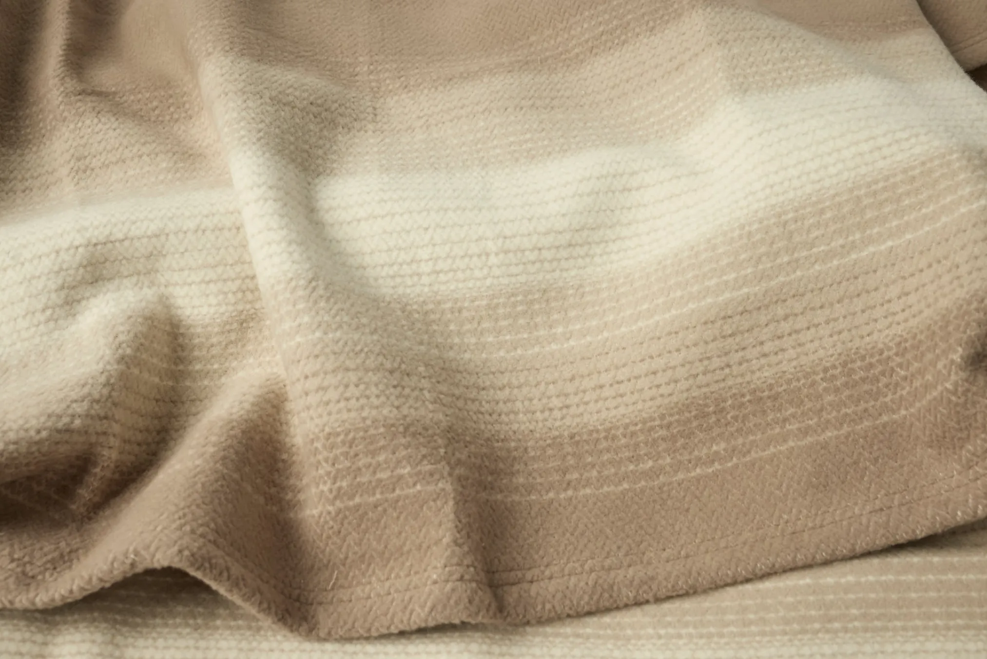 Coyuchi Horizon Supersoft Organic Throw< Throws