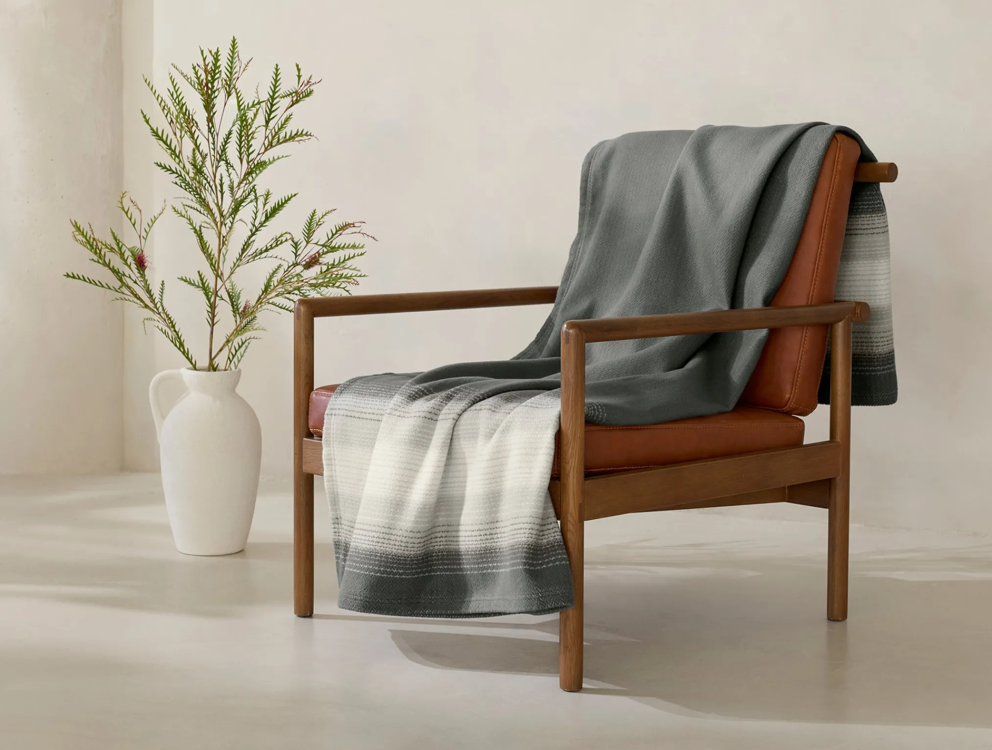 Coyuchi Horizon Supersoft Organic Throw< Throws