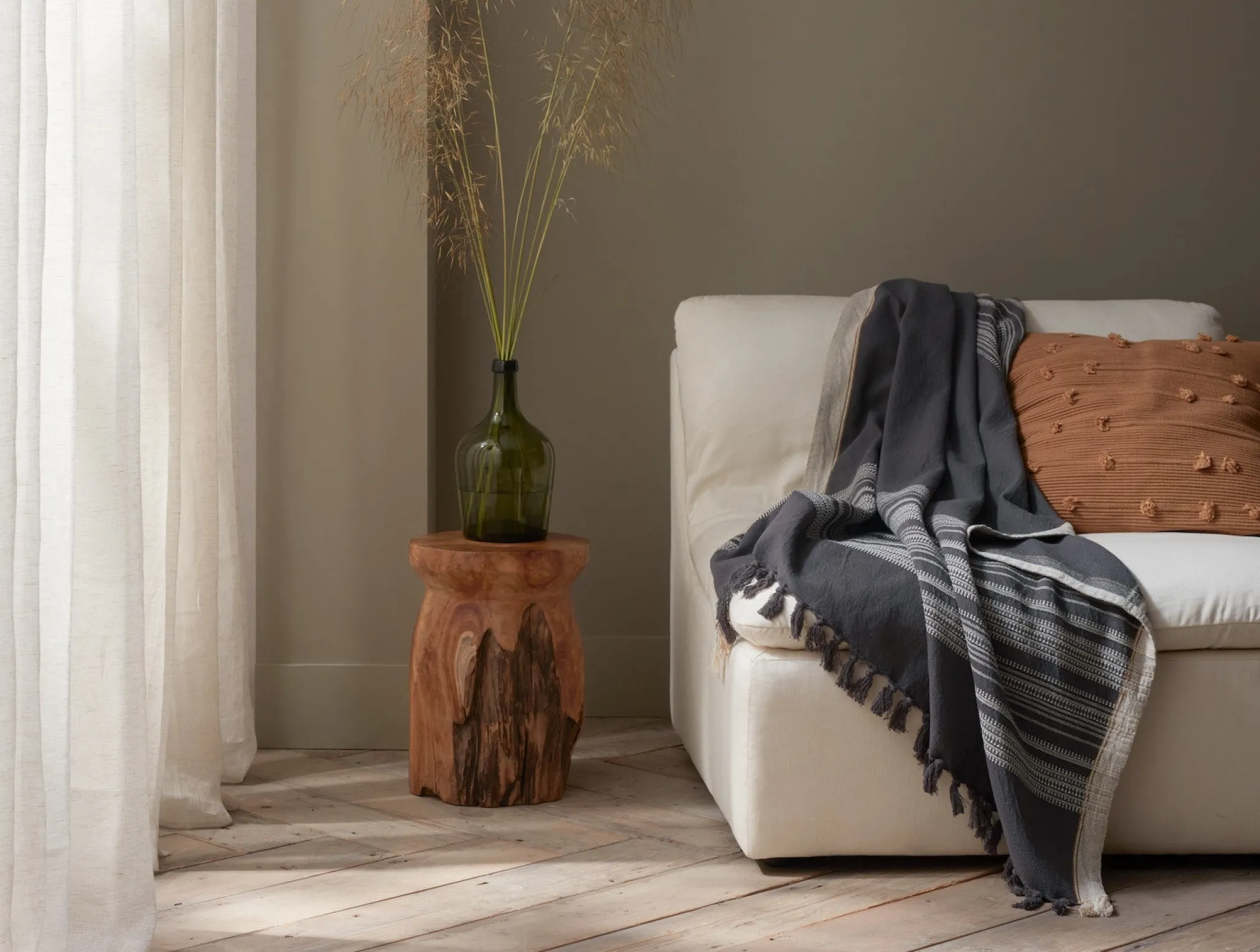 Coyuchi Inyo Organic Dobby Throw< Throws