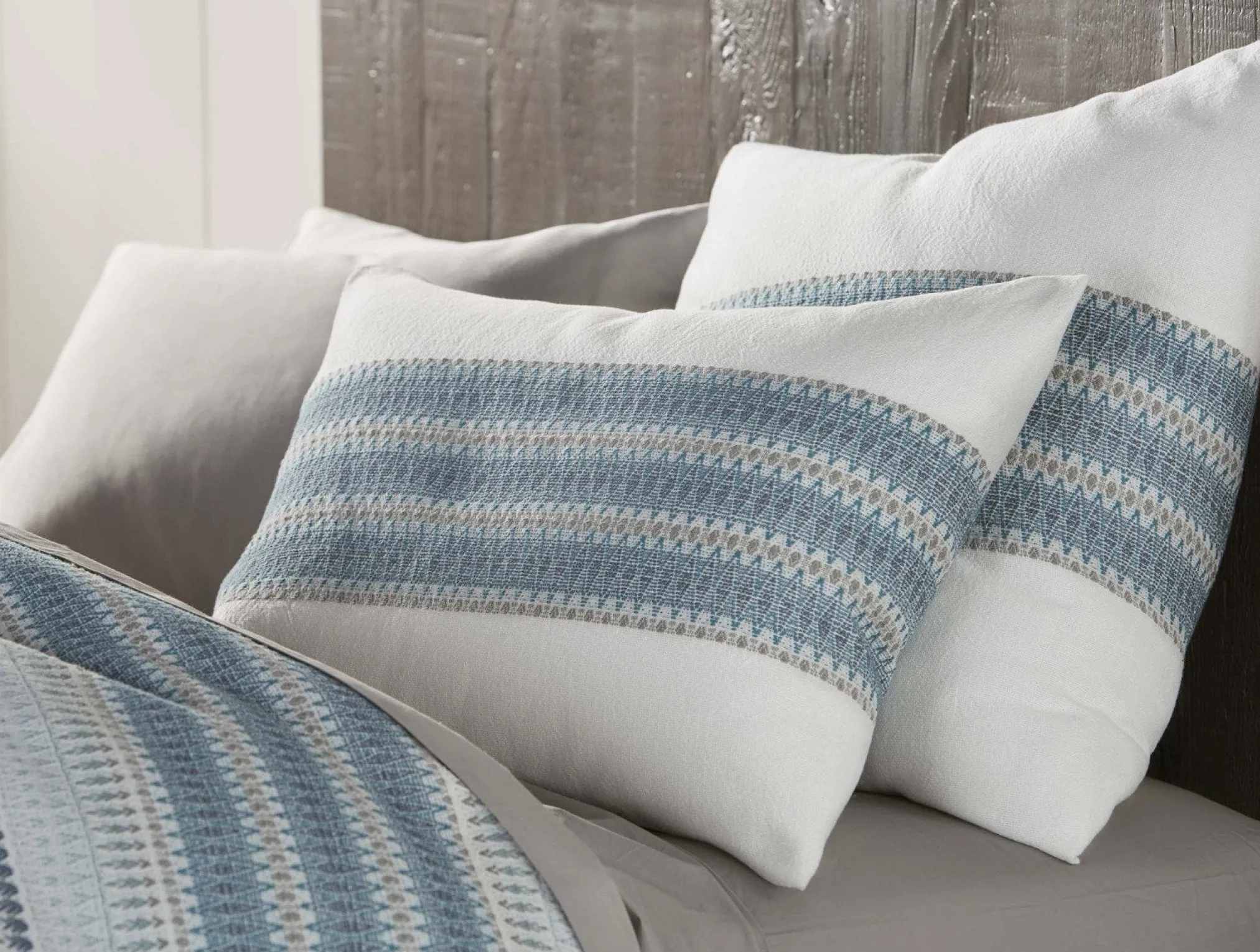 Coyuchi Lost Coast Organic Duvet Cover< Duvet Covers + Sets