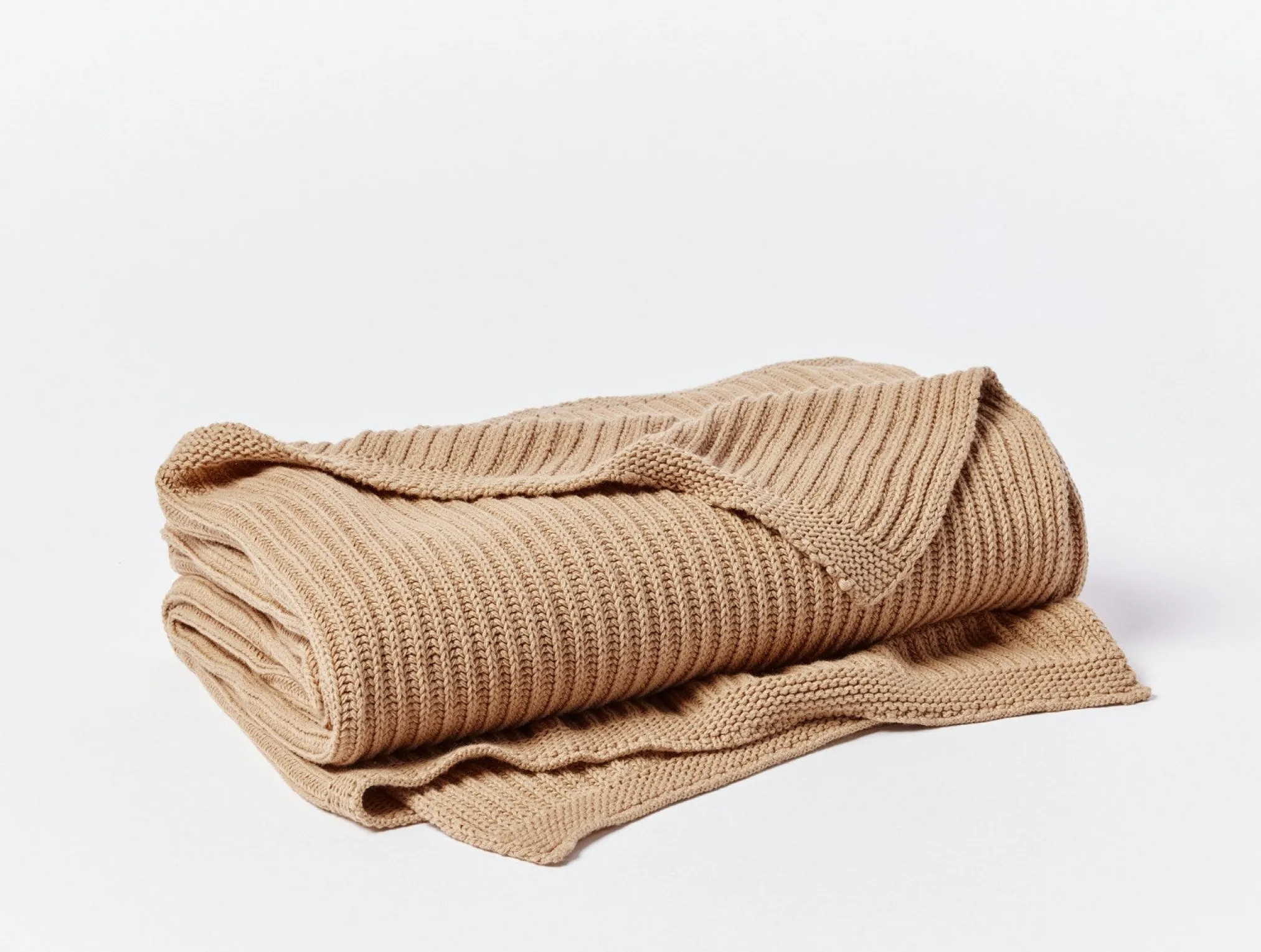 Coyuchi Madrone Organic Knit Throw< Throws
