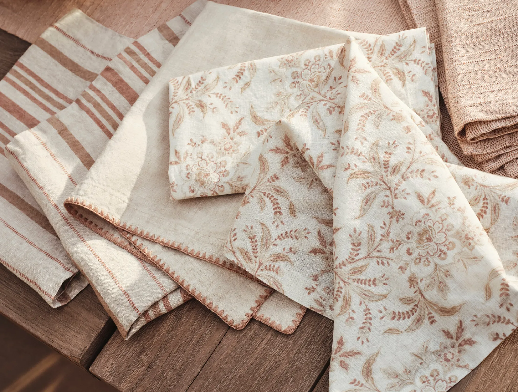 Coyuchi Marguerite Organic Print Napkins, Set of 4< Dining
