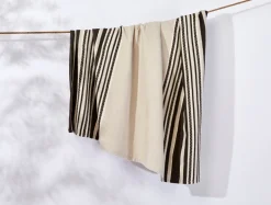 Coyuchi Mariposa Supersoft Organic Cotton Blanket< Bed Blankets