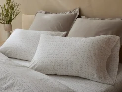 Coyuchi Organic Print Percale Pillowcases< Pillowcases|Pillowcases