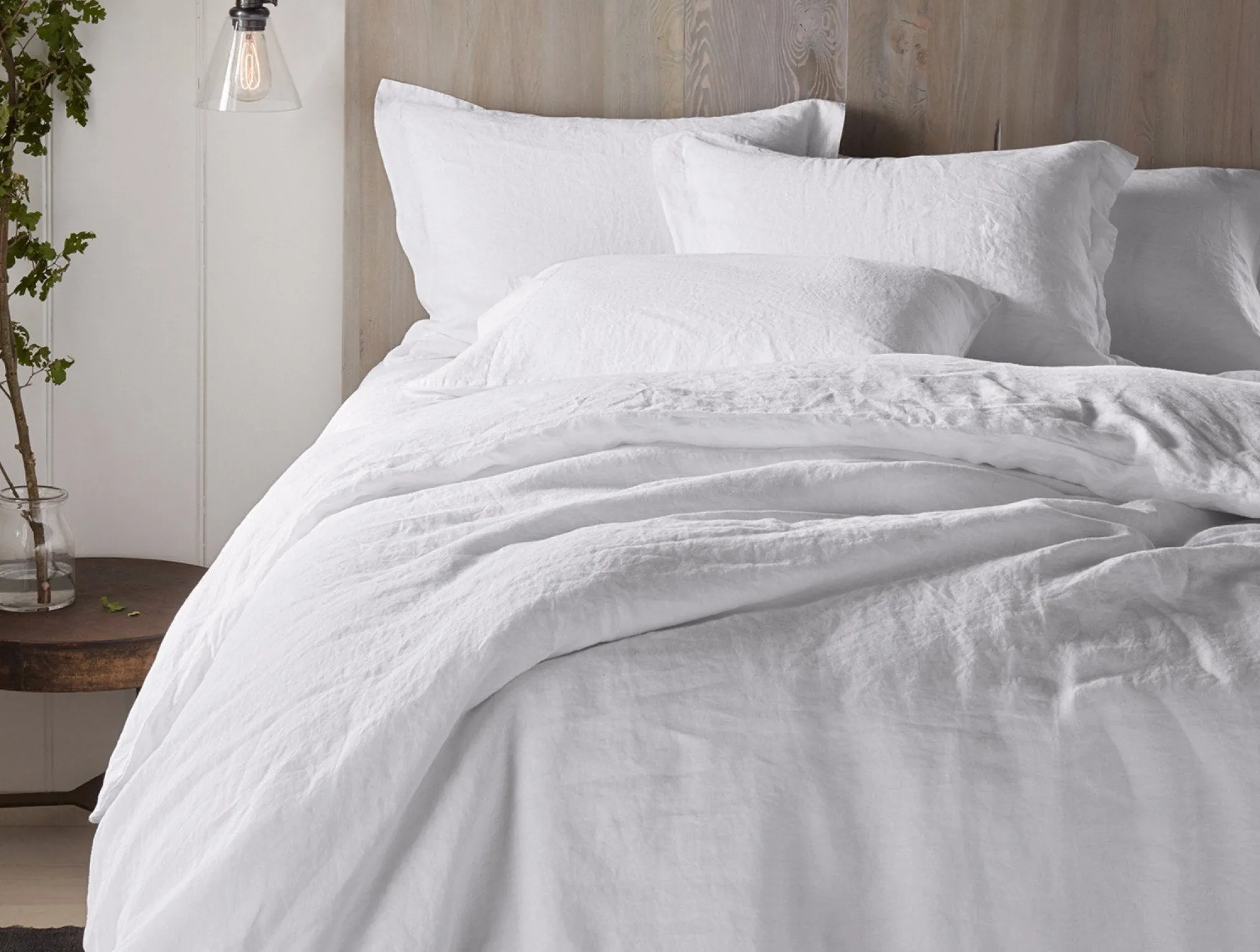 Coyuchi Organic Relaxed Linen Duvet Set< Duvet Covers + Sets