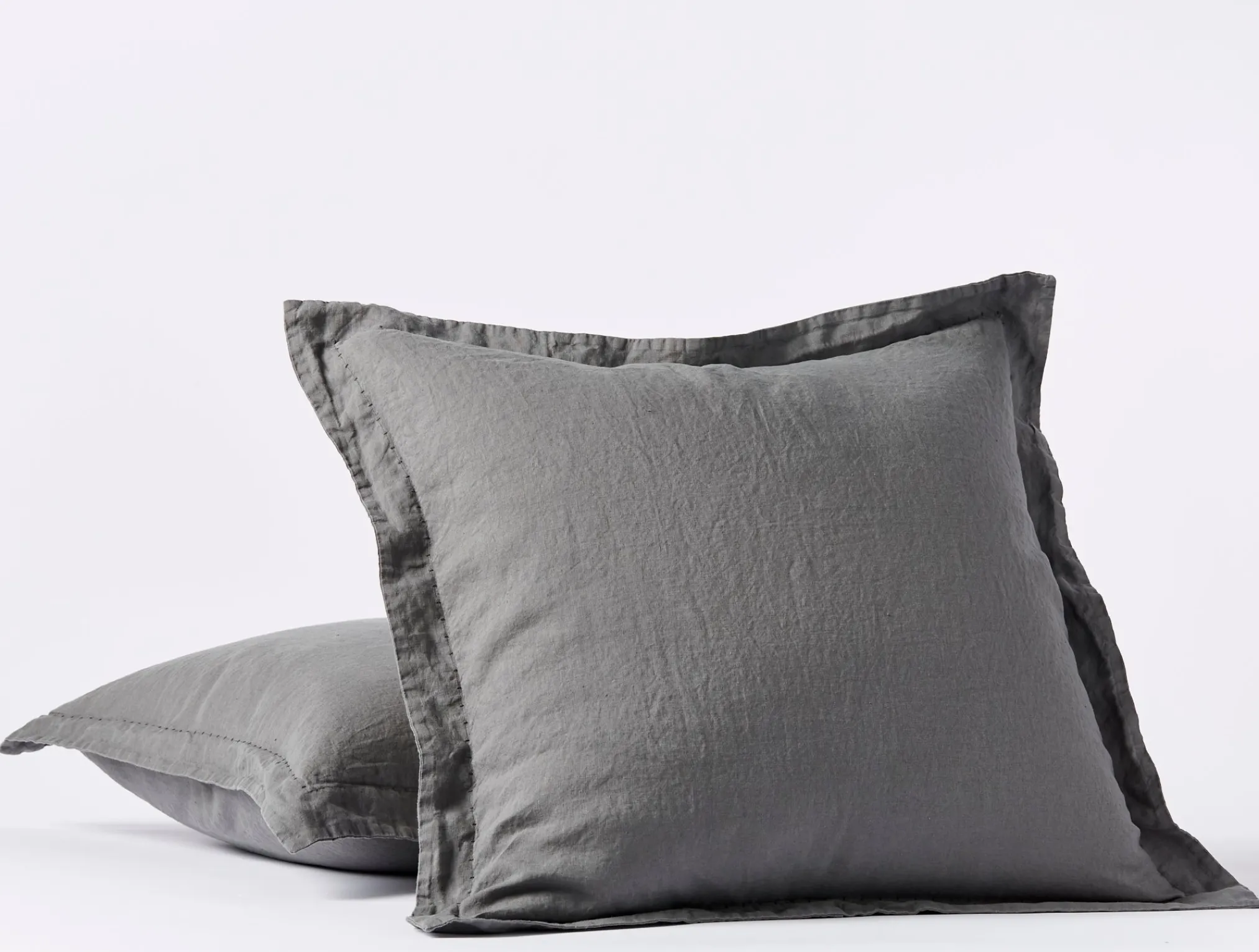 Coyuchi Organic Relaxed Linen Duvet Set< Duvet Covers + Sets