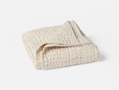 Coyuchi Pebbled Handstitched Organic Toddler Quilt< Baby|Baby Bedding