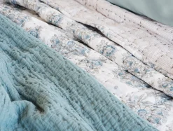Coyuchi Pescadero Matelasse Organic Blanket< Bed Blankets