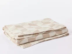 Coyuchi Pismo Organic Blanket< Bed Blankets