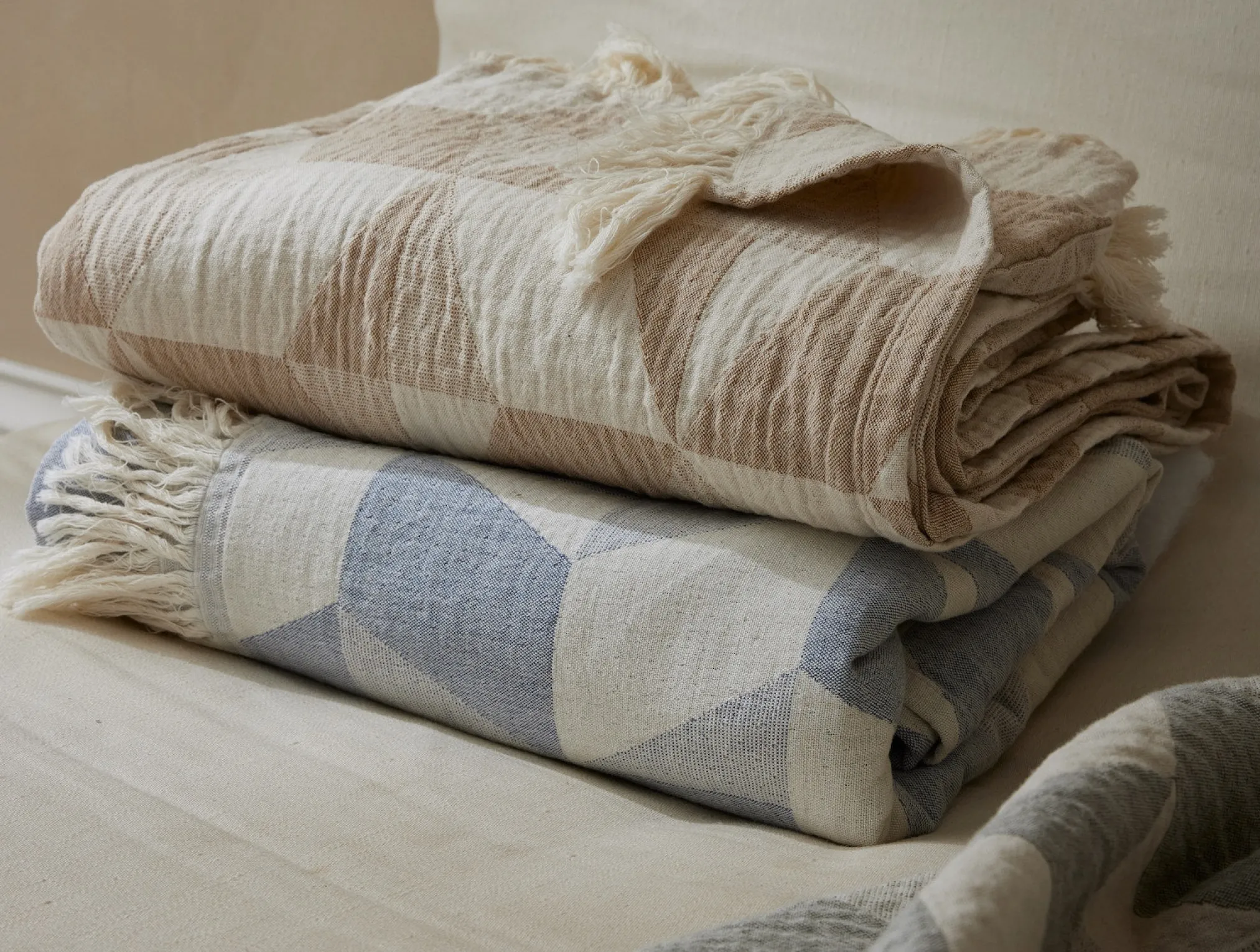 Coyuchi Pismo Organic Throw< Throws