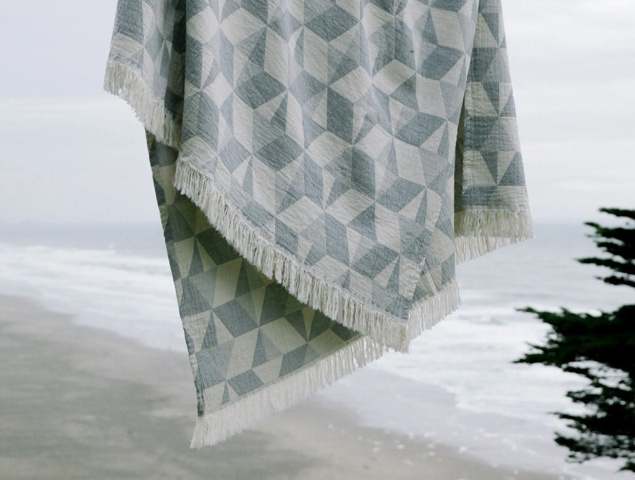Coyuchi Pismo Organic Throw< Throws