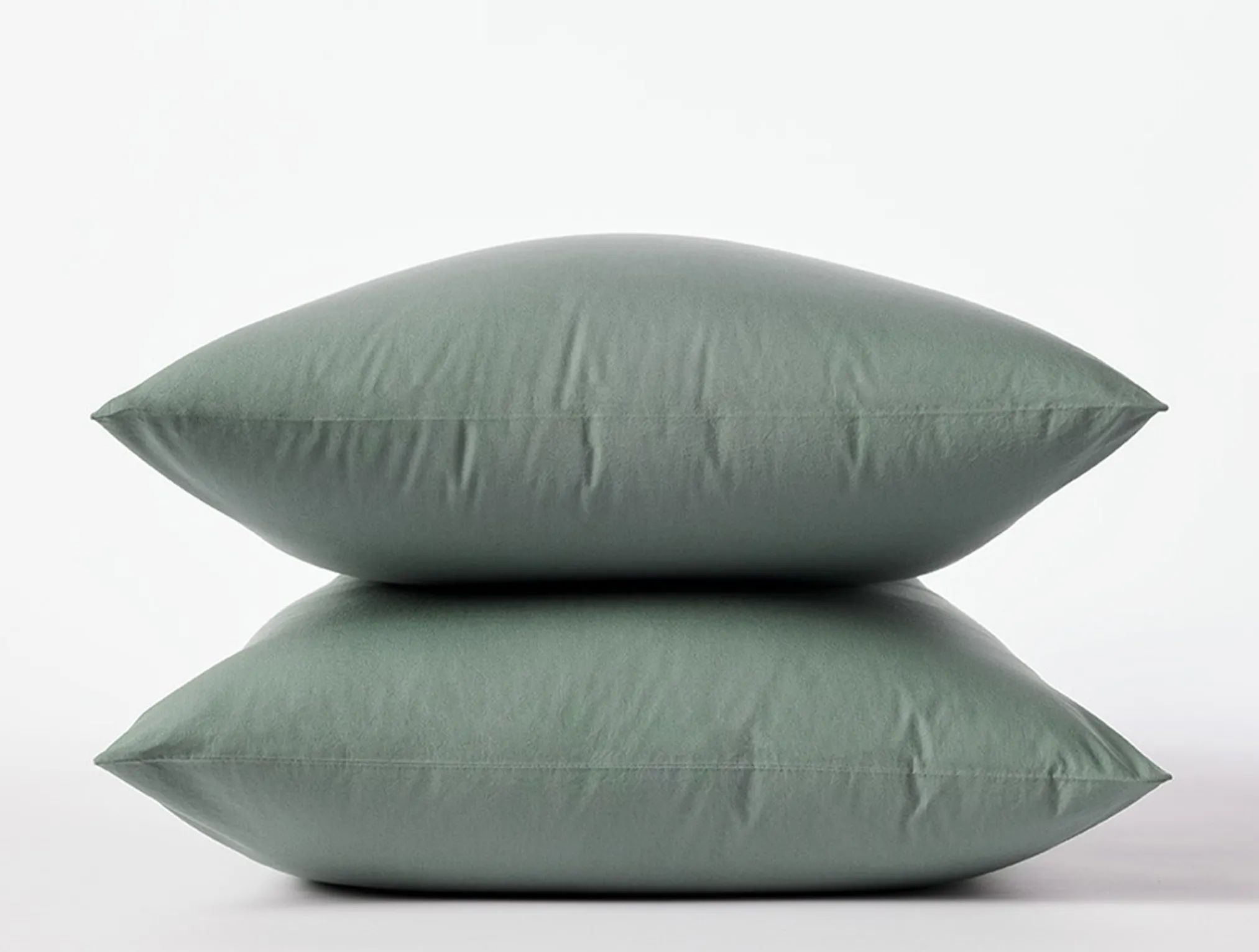 Coyuchi Refined Organic Percale Pillowcases< Pillowcases|Pillowcases