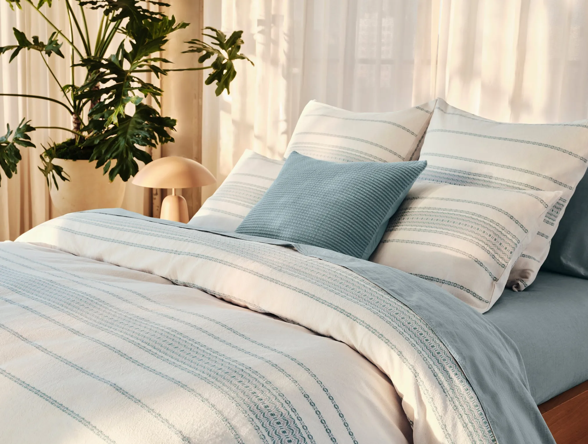 Coyuchi Rippled Stripe Organic Duvet Set< Duvet Covers + Sets