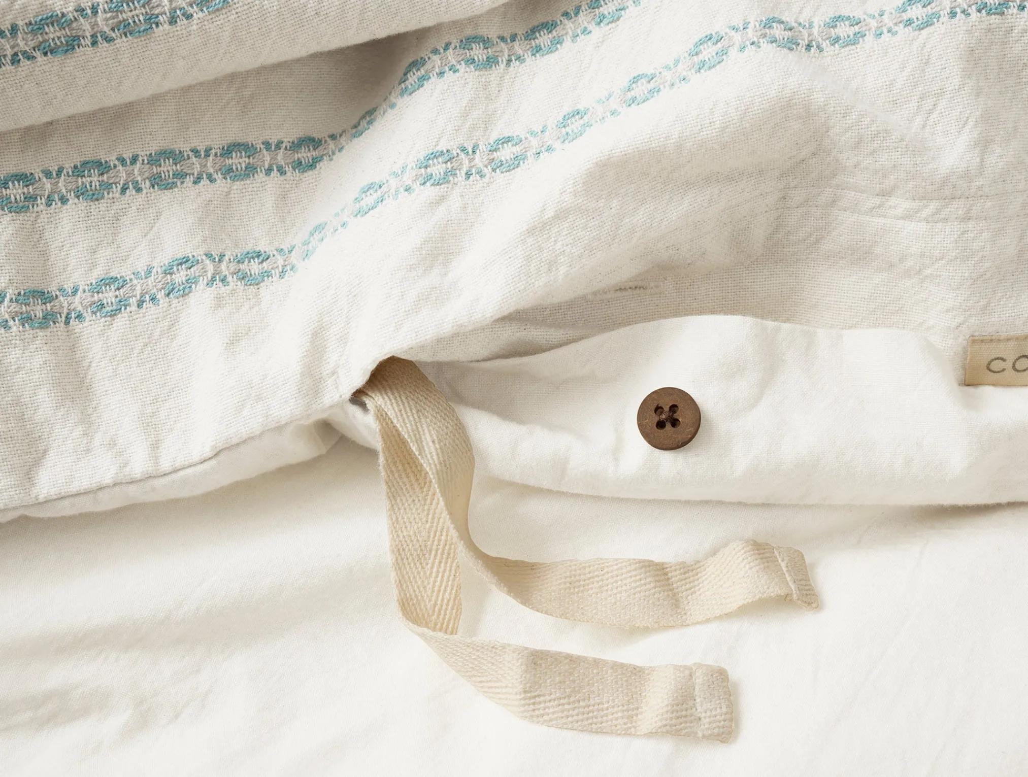 Coyuchi Rippled Stripe Organic Duvet Set< Duvet Covers + Sets
