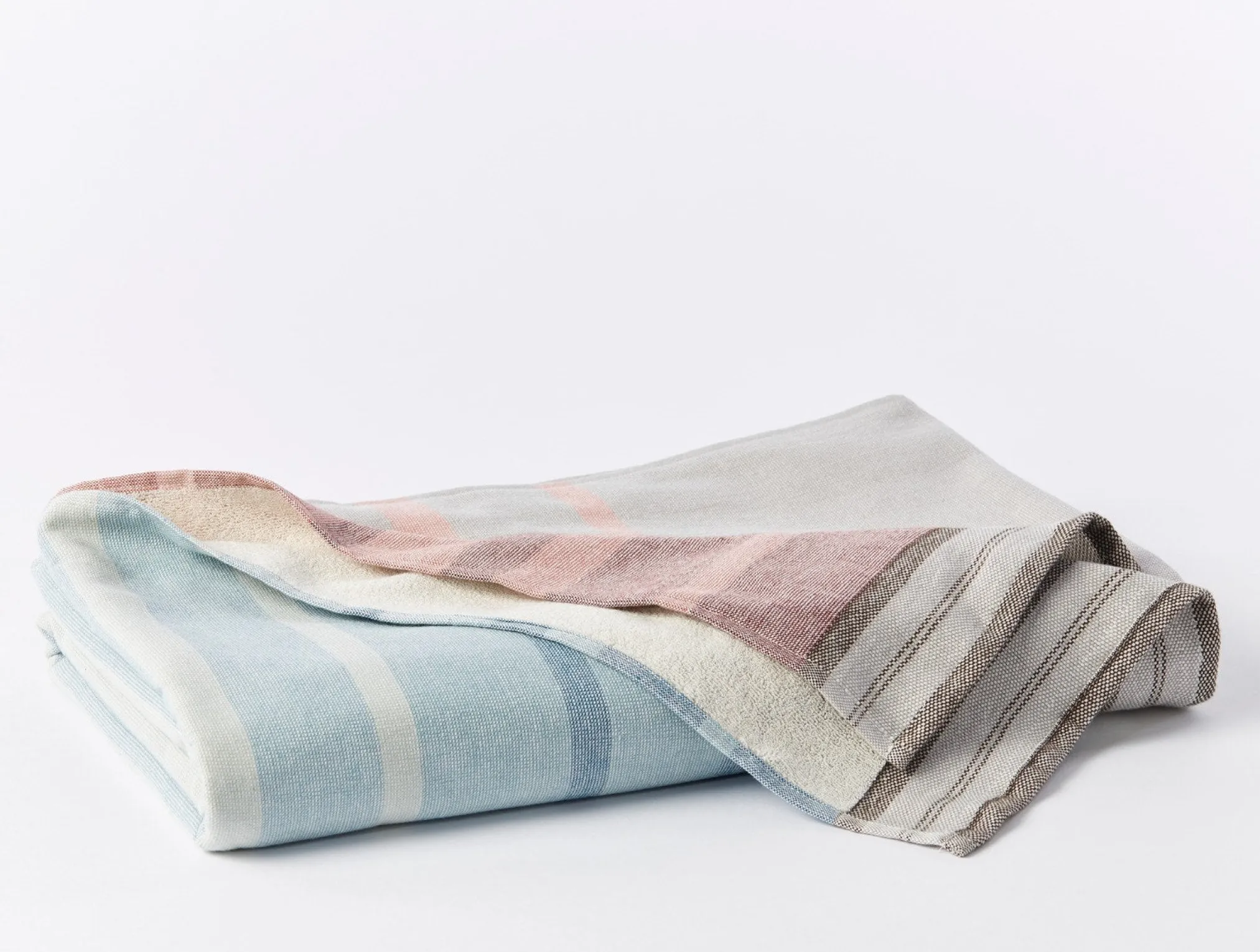 Coyuchi Tomales Organic Beach Towel< Beach Towels