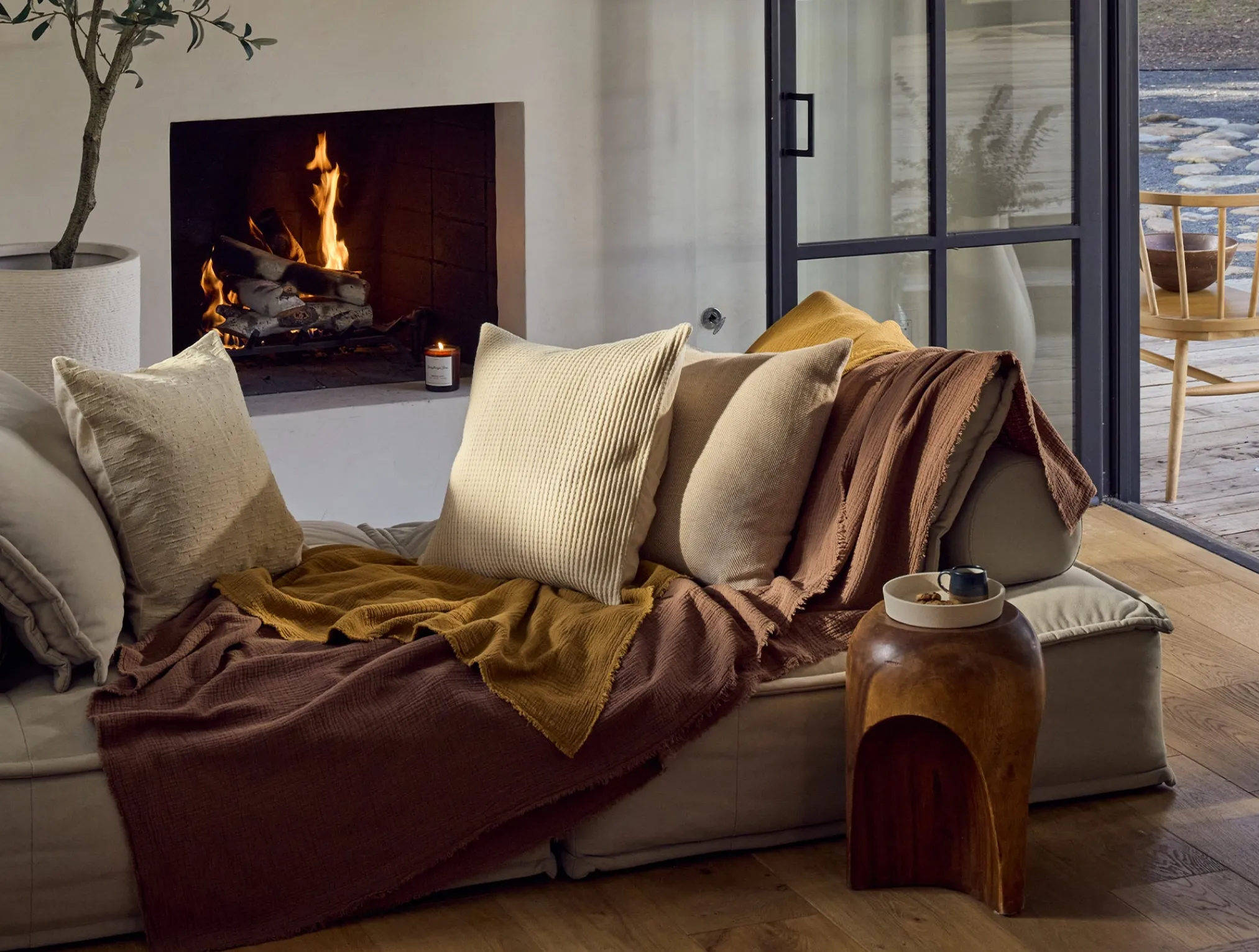 Coyuchi Topanga Organic Matelasse Throw< Throws