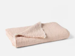 Coyuchi Topanga Organic Matelasse Throw< Throws
