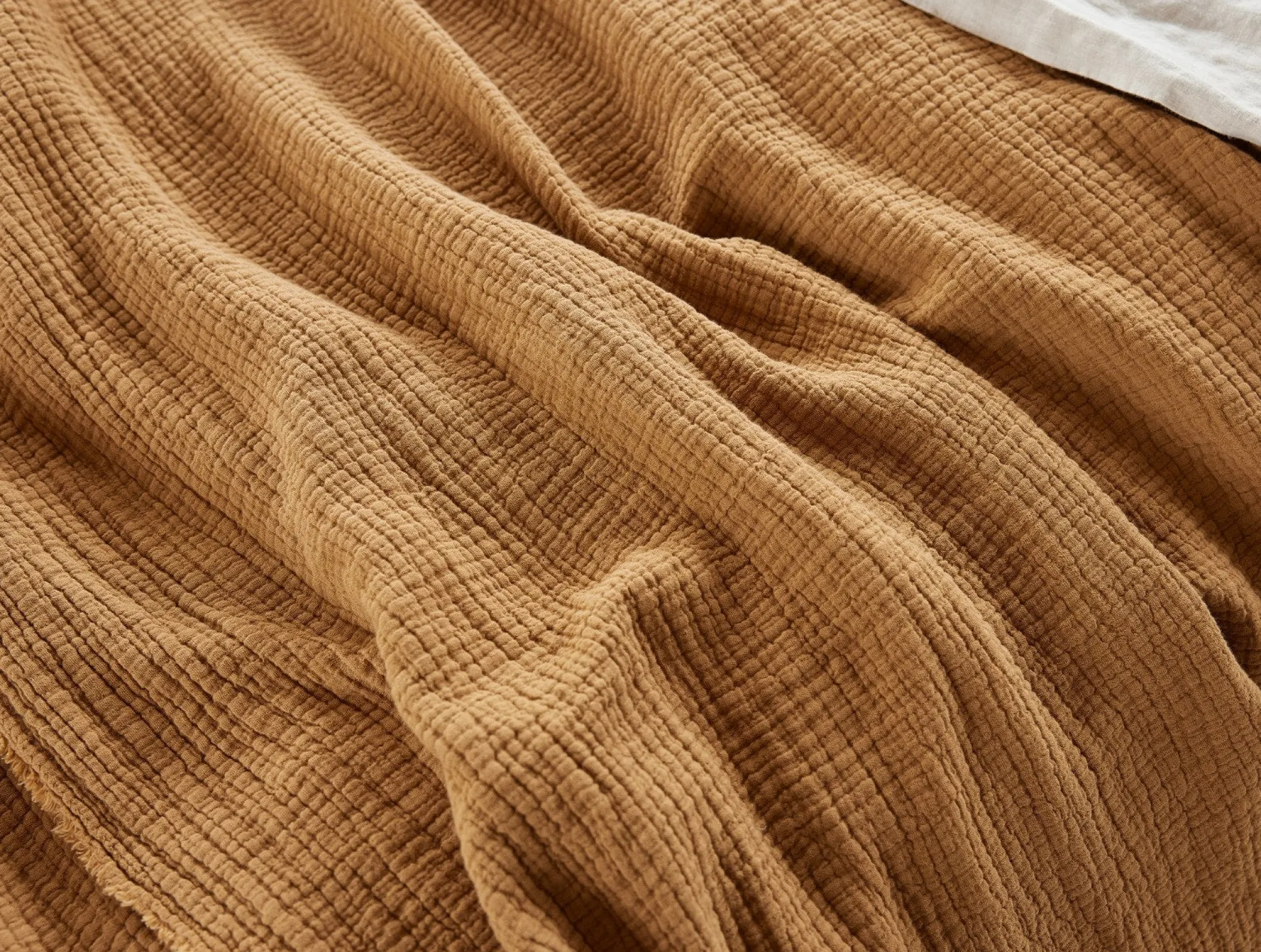 Coyuchi Topanga Organic Matelasse Throw< Throws
