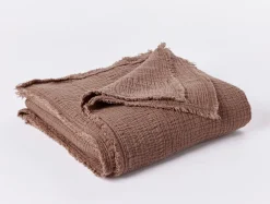 Coyuchi Topanga Organic Matelasse Throw< Throws