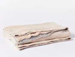 Coyuchi Topanga Organic Matelasse Blanket< Bed Blankets