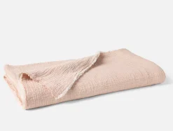 Coyuchi Topanga Organic Matelasse Blanket< Bed Blankets